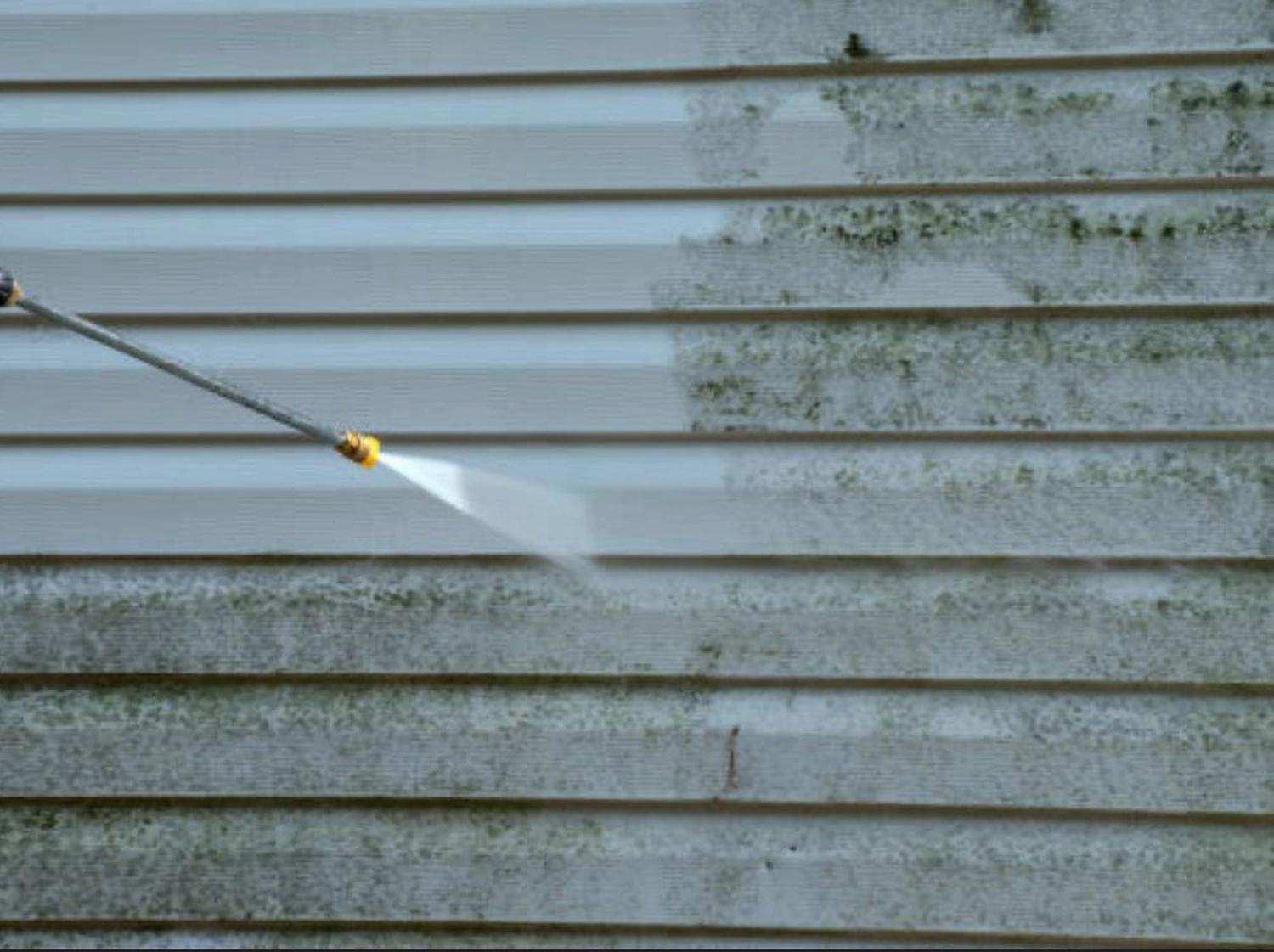 Dombo`s Glasreinigung - Reinigungsdienste - Wasserdruckreinigung